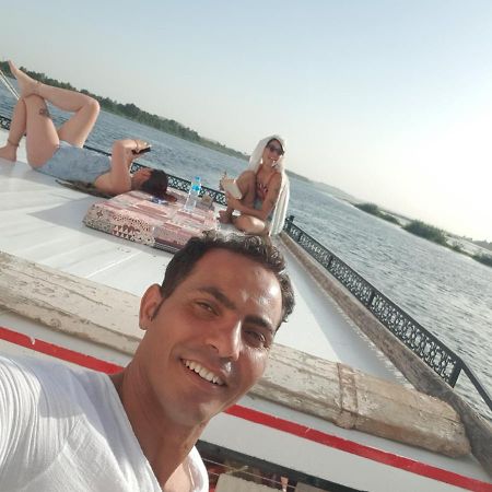 Nile Sunrise Felucca Boat Private Rental Луксор Екстер'єр фото