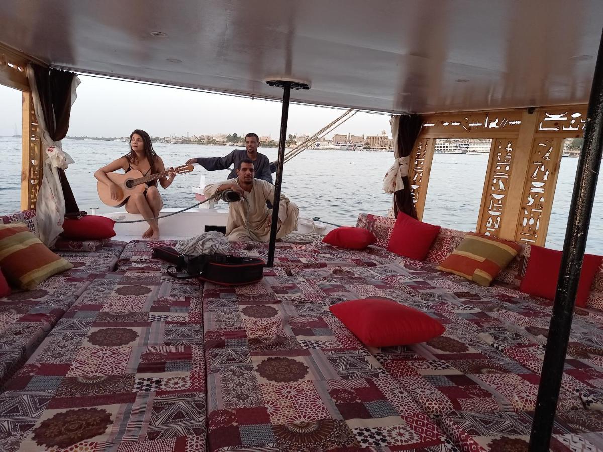 Nile Sunrise Felucca Boat Private Rental Луксор Екстер'єр фото