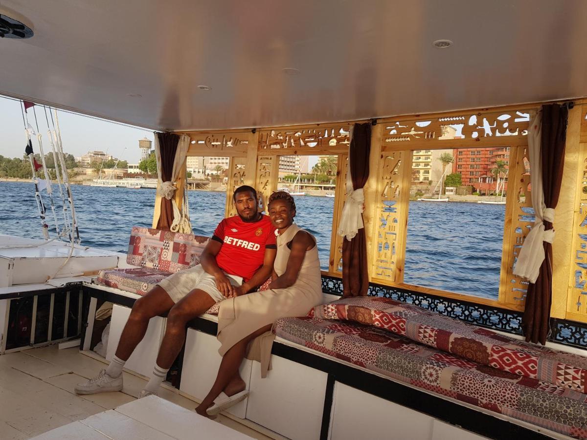 Nile Sunrise Felucca Boat Private Rental Луксор Екстер'єр фото