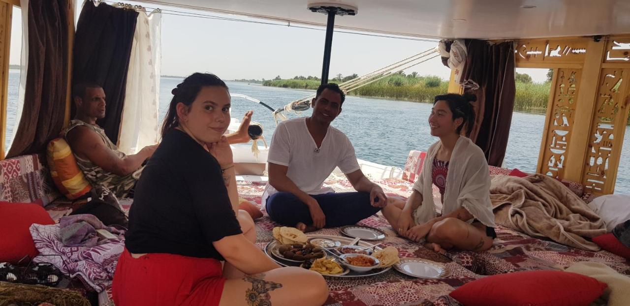 Nile Sunrise Felucca Boat Private Rental Луксор Екстер'єр фото