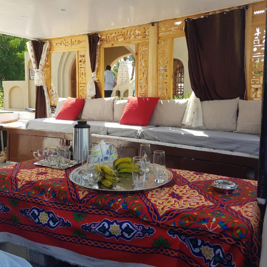 Nile Sunrise Felucca Boat Private Rental Луксор Екстер'єр фото